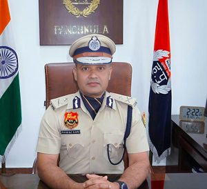 पंचकूला पुलिस का बड़ा एक्शन: सेब मंडी में ताश के पत्तों से जुआ खेलते चार धरे गए